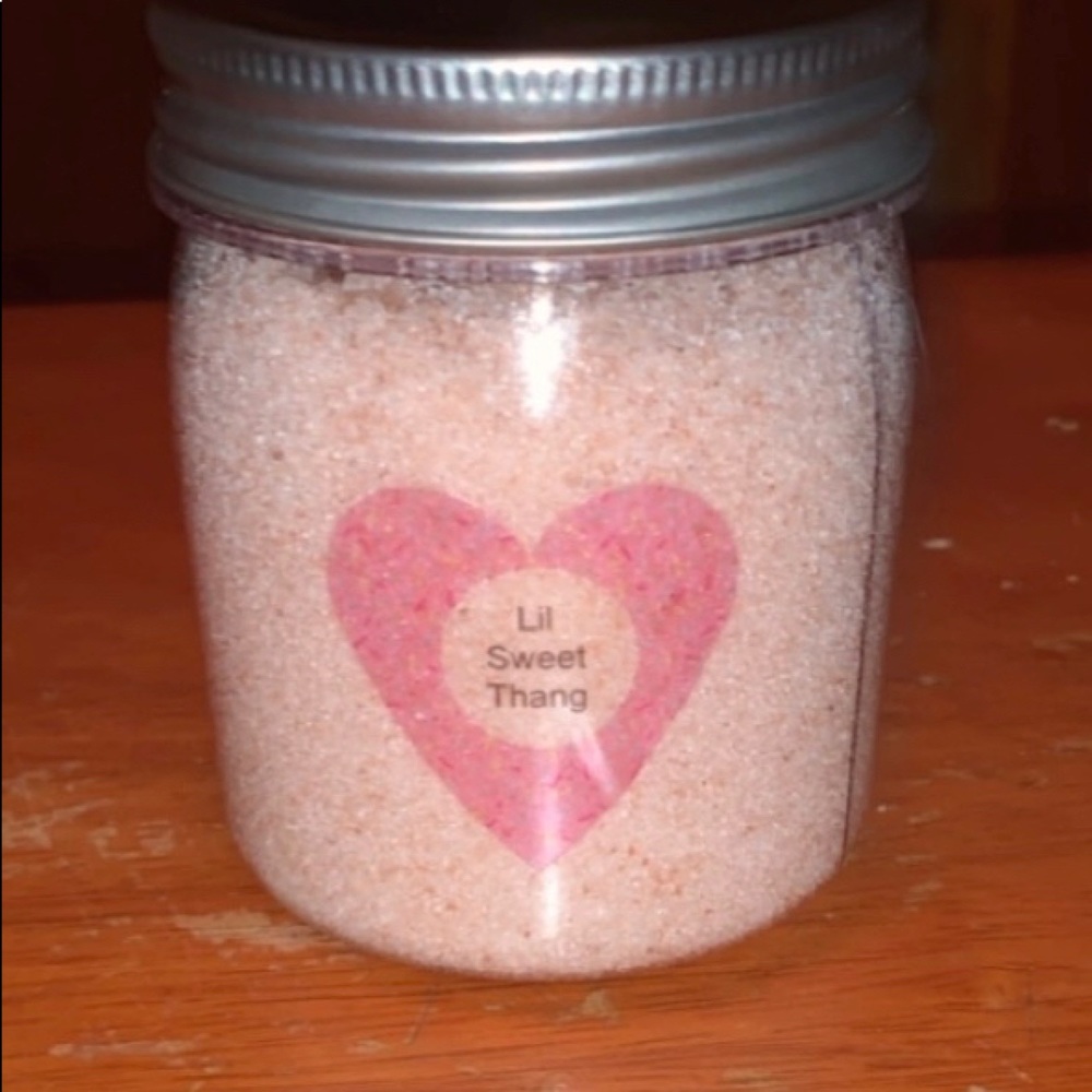 Peachy Body Scrub